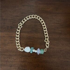 NWOT Elegant Gold Chain Bracelet with Green and Pearl Accents